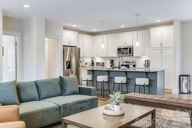 170 Cascade Ridge Road, Fairview, NC 28730