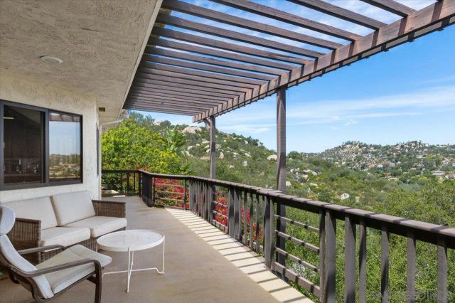 27619 High Vista Dr, Escondido, CA 92026