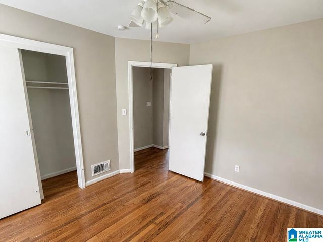 200 15TH COURT NW, Center Point, AL 35215