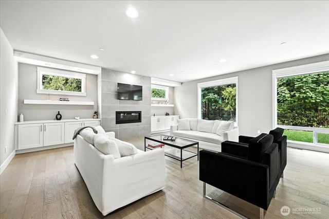 7905 5th Place SE, Lake Stevens, WA 98258