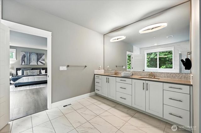 7905 5th Place SE, Lake Stevens, WA 98258