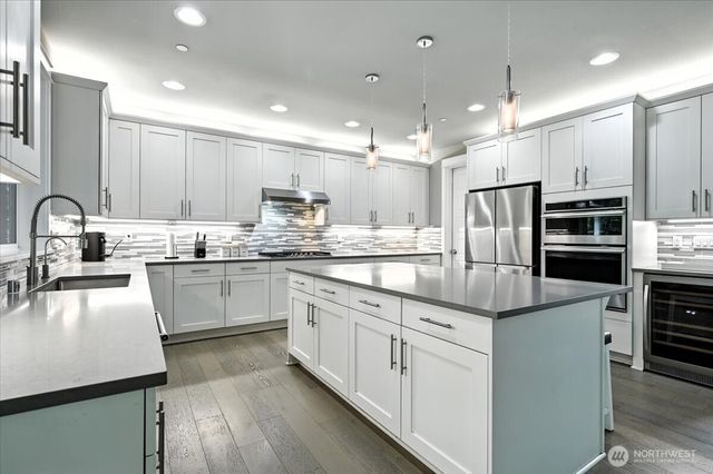 7905 5th Place SE, Lake Stevens, WA 98258