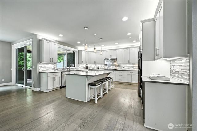 7905 5th Place SE, Lake Stevens, WA 98258