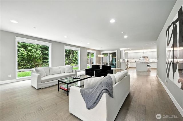 7905 5th Place SE, Lake Stevens, WA 98258