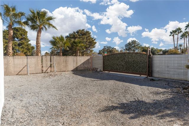 10561 Haven Street, Las Vegas, NV 89183