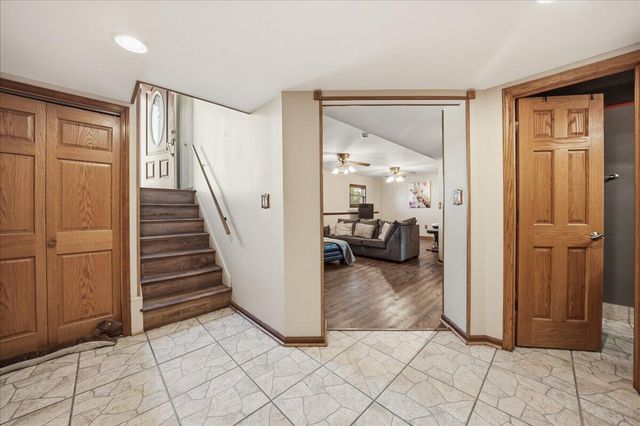 1551 Gilleevan Drive, Valparaiso, IN 46385