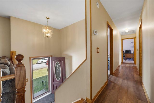 1551 Gilleevan Drive, Valparaiso, IN 46385