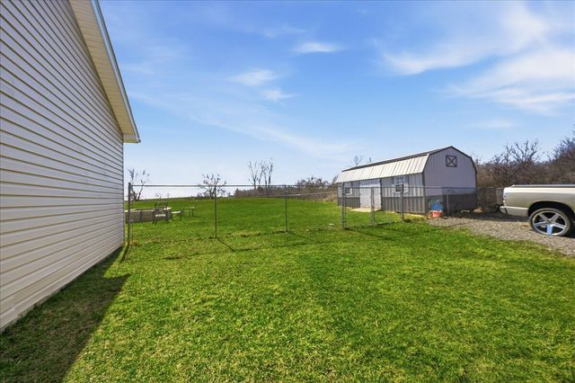 1551 Gilleevan Drive, Valparaiso, IN 46385