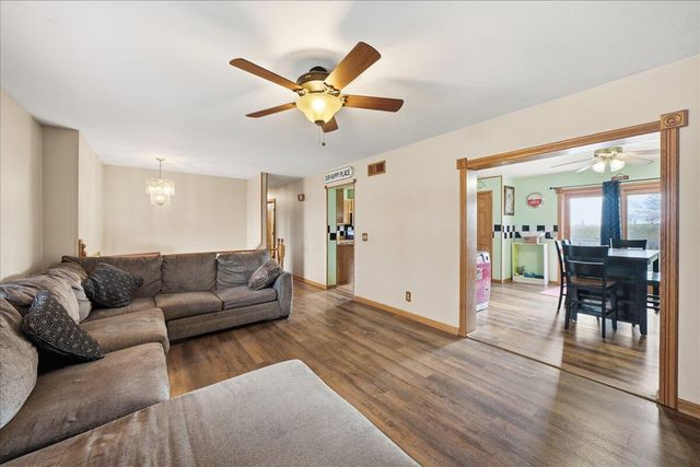 1551 Gilleevan Drive, Valparaiso, IN 46385