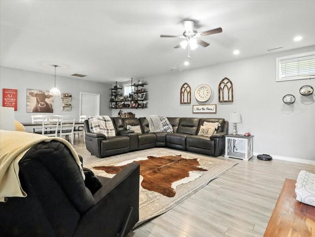 1007 Wade Street, Mountain View, MO 65548