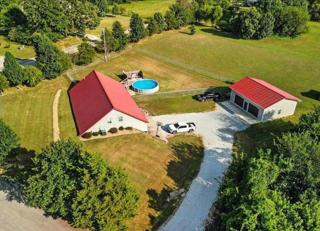 1007 Wade Street, Mountain View, MO 65548