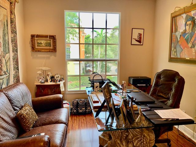 5620 NE Trieste Terrace, Boca Raton, FL 33487