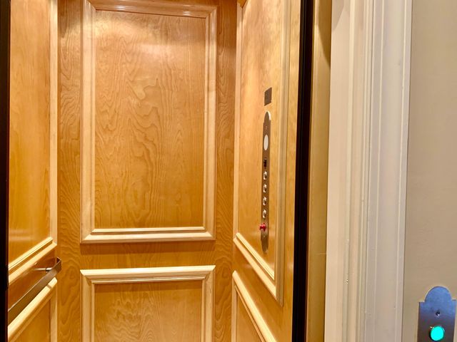 5620 NE Trieste Terrace, Boca Raton, FL 33487
