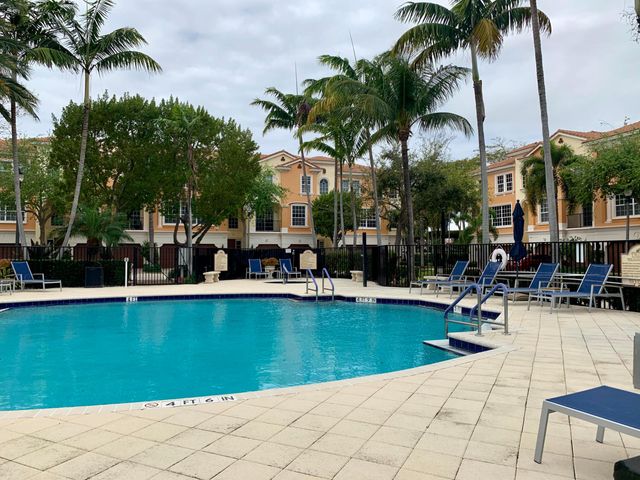 5620 NE Trieste Terrace, Boca Raton, FL 33487