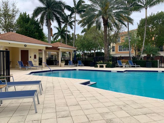5620 NE Trieste Terrace, Boca Raton, FL 33487