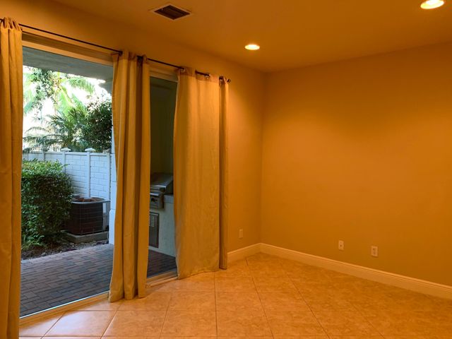 5620 NE Trieste Terrace, Boca Raton, FL 33487