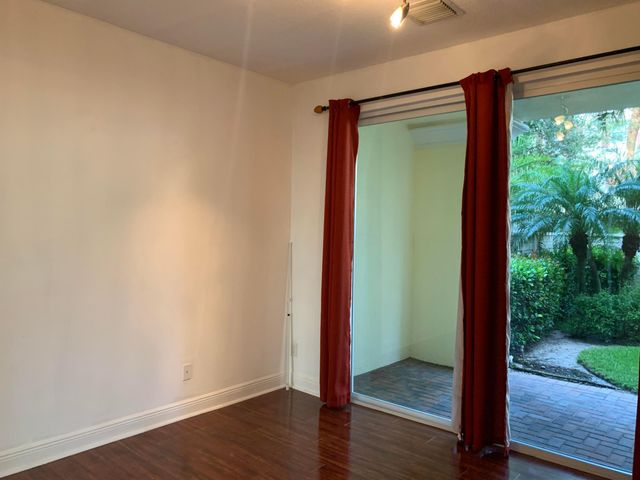 5620 NE Trieste Terrace, Boca Raton, FL 33487
