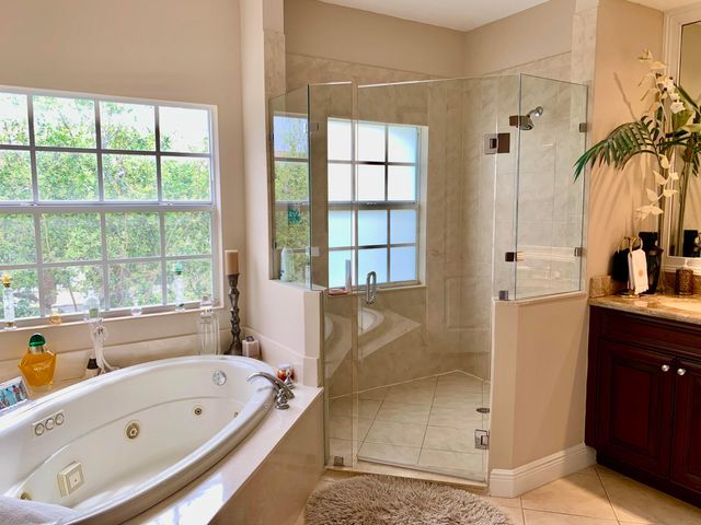 5620 NE Trieste Terrace, Boca Raton, FL 33487