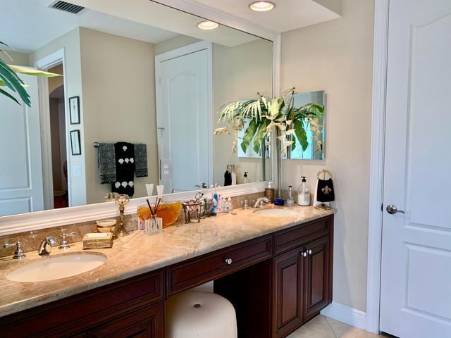 5620 NE Trieste Terrace, Boca Raton, FL 33487