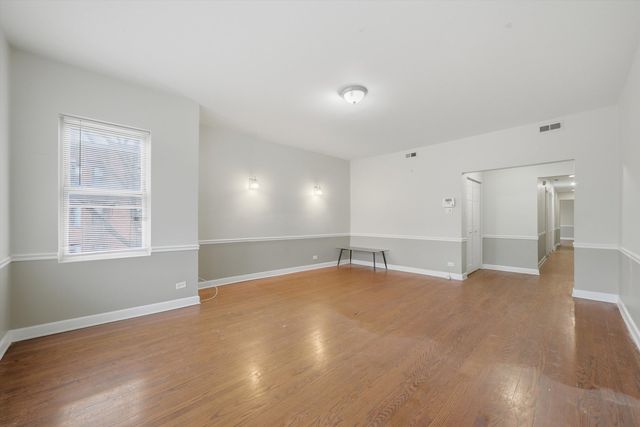 7601 S Essex Avenue 2, Chicago, IL 60649