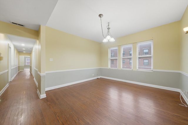 7601 S Essex Avenue 2, Chicago, IL 60649