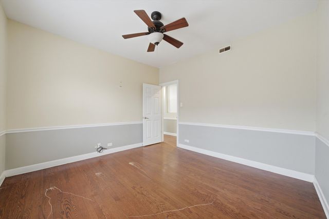 7601 S Essex Avenue 2, Chicago, IL 60649