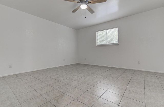 805 Sirocco DR B, Austin, TX 78745
