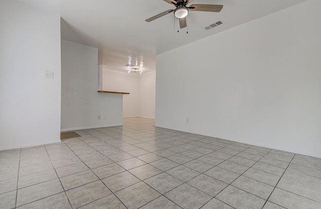 805 Sirocco DR B, Austin, TX 78745