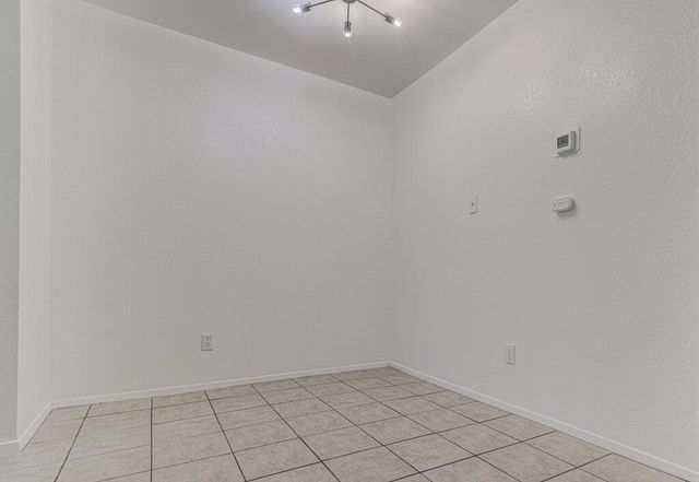 805 Sirocco DR B, Austin, TX 78745