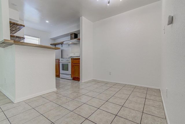 805 Sirocco DR B, Austin, TX 78745
