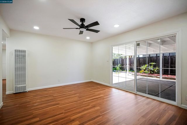 6860 Cunningham Way, Sacramento, CA 95828