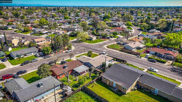 6860 Cunningham Way, Sacramento, CA 95828