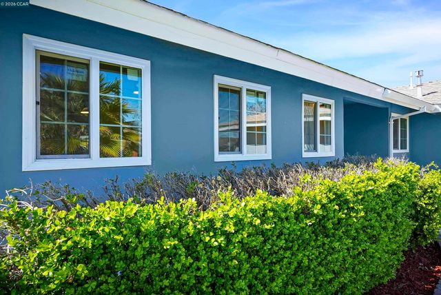 6860 Cunningham Way, Sacramento, CA 95828