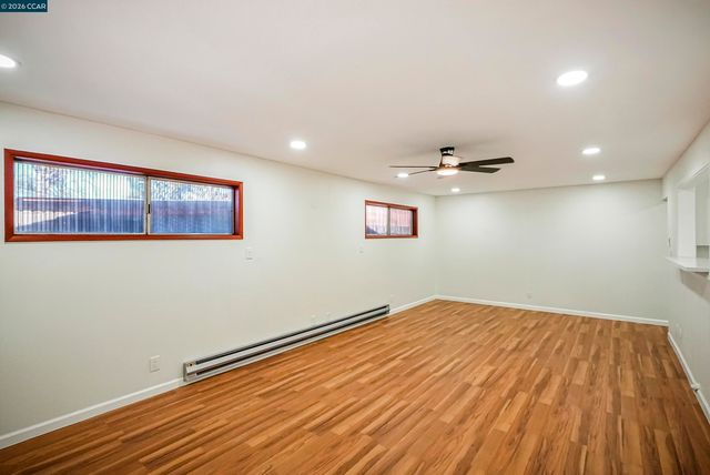 6860 Cunningham Way, Sacramento, CA 95828