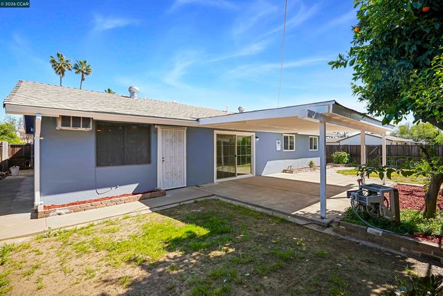 6860 Cunningham Way, Sacramento, CA 95828