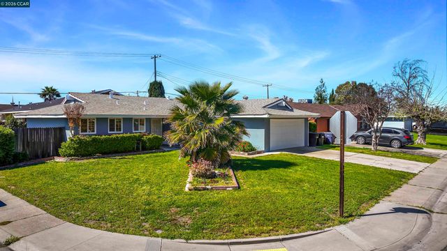6860 Cunningham Way, Sacramento, CA 95828