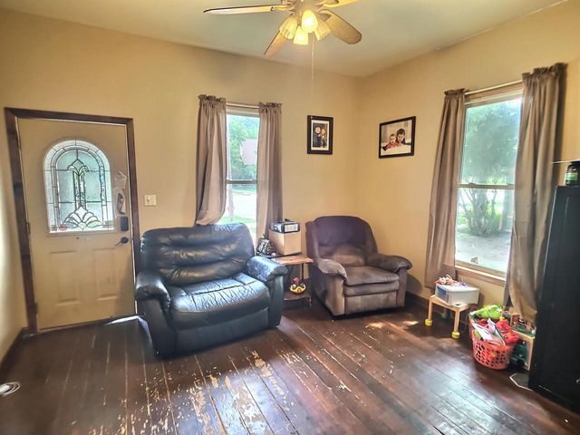 927 BUTLER AVENUE, Winnebago, WI 54958