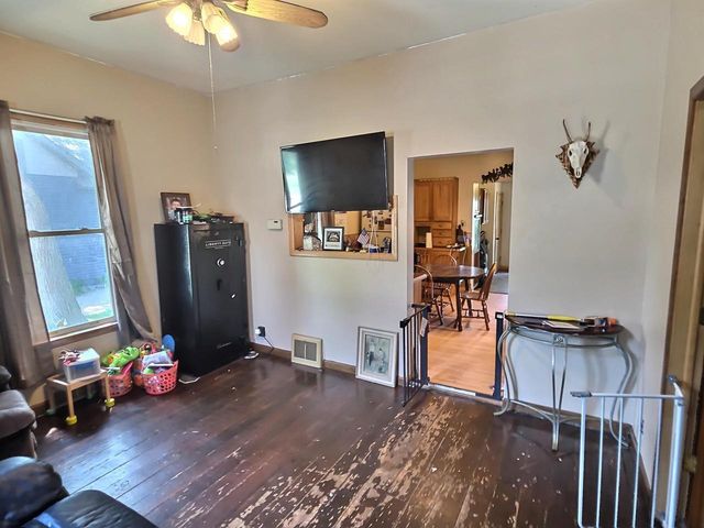 927 BUTLER AVENUE, Winnebago, WI 54958