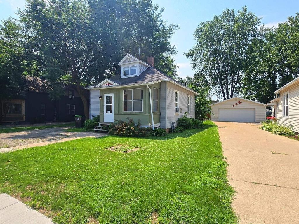 927 BUTLER AVENUE, Winnebago, WI 54958