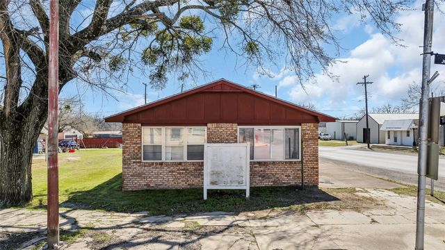 101 E Main Street, Stratford, OK 74872