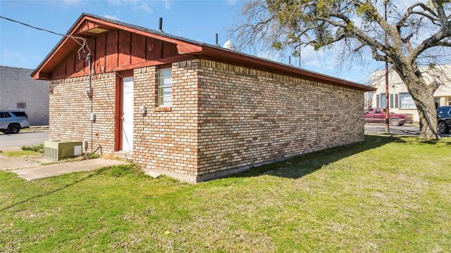 101 E Main Street, Stratford, OK 74872