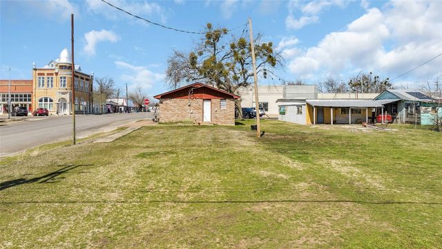 101 E Main Street, Stratford, OK 74872