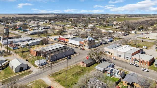 101 E Main Street, Stratford, OK 74872