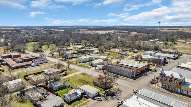 101 E Main Street, Stratford, OK 74872