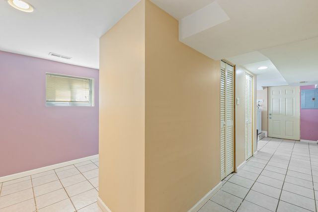 5306 N Lynch Avenue, Chicago, IL 60630