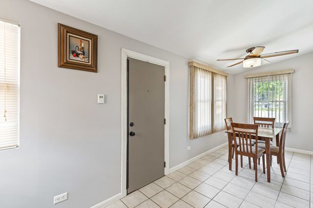5306 N Lynch Avenue, Chicago, IL 60630