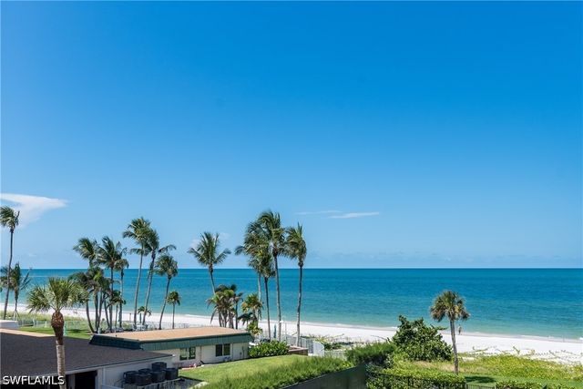 3115 Gulf Shore BLVD N 203S, Naples, FL 34103