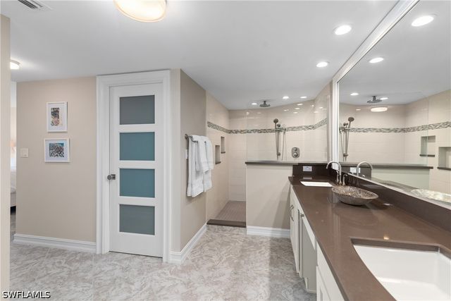 3115 Gulf Shore BLVD N 203S, Naples, FL 34103