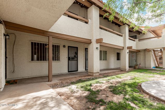 8838 N 8TH Street B12, Phoenix, AZ 85020