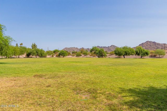 8838 N 8TH Street B12, Phoenix, AZ 85020